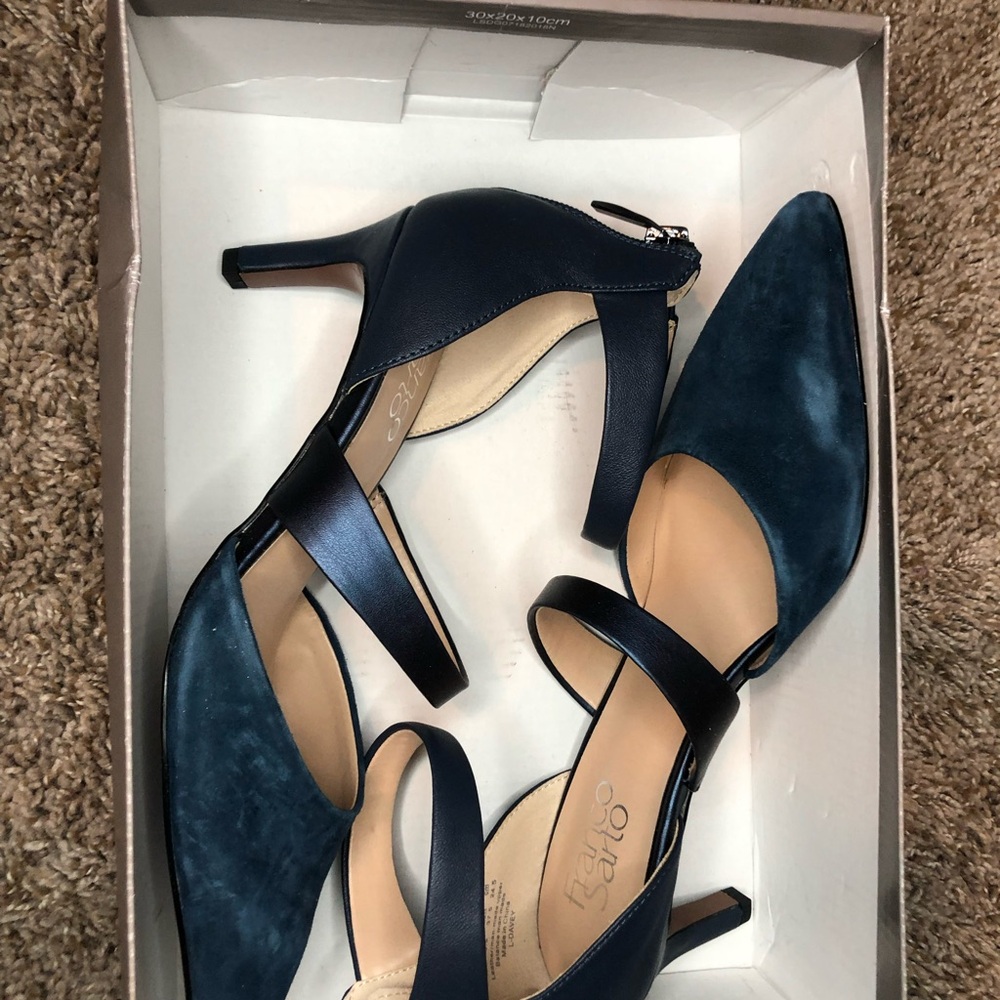 Elegant Navy Blue Women's Heels